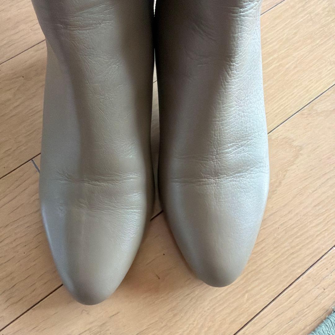 【新品未 使用】BEAUFIT　ショートブーツ