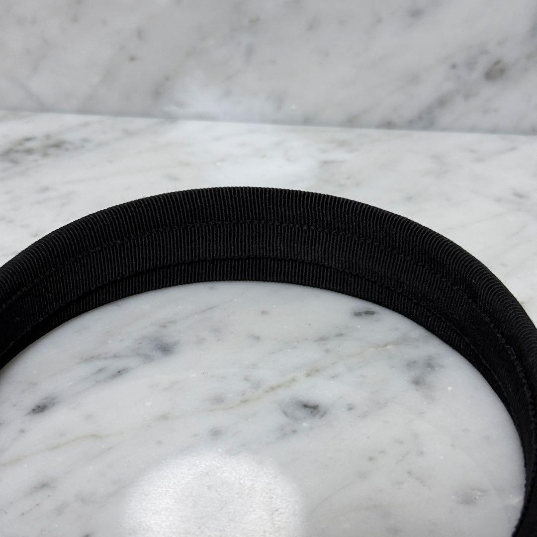 美品 Ferragamo サルヴァトーレフェラガモ カチューシャ 金 黒