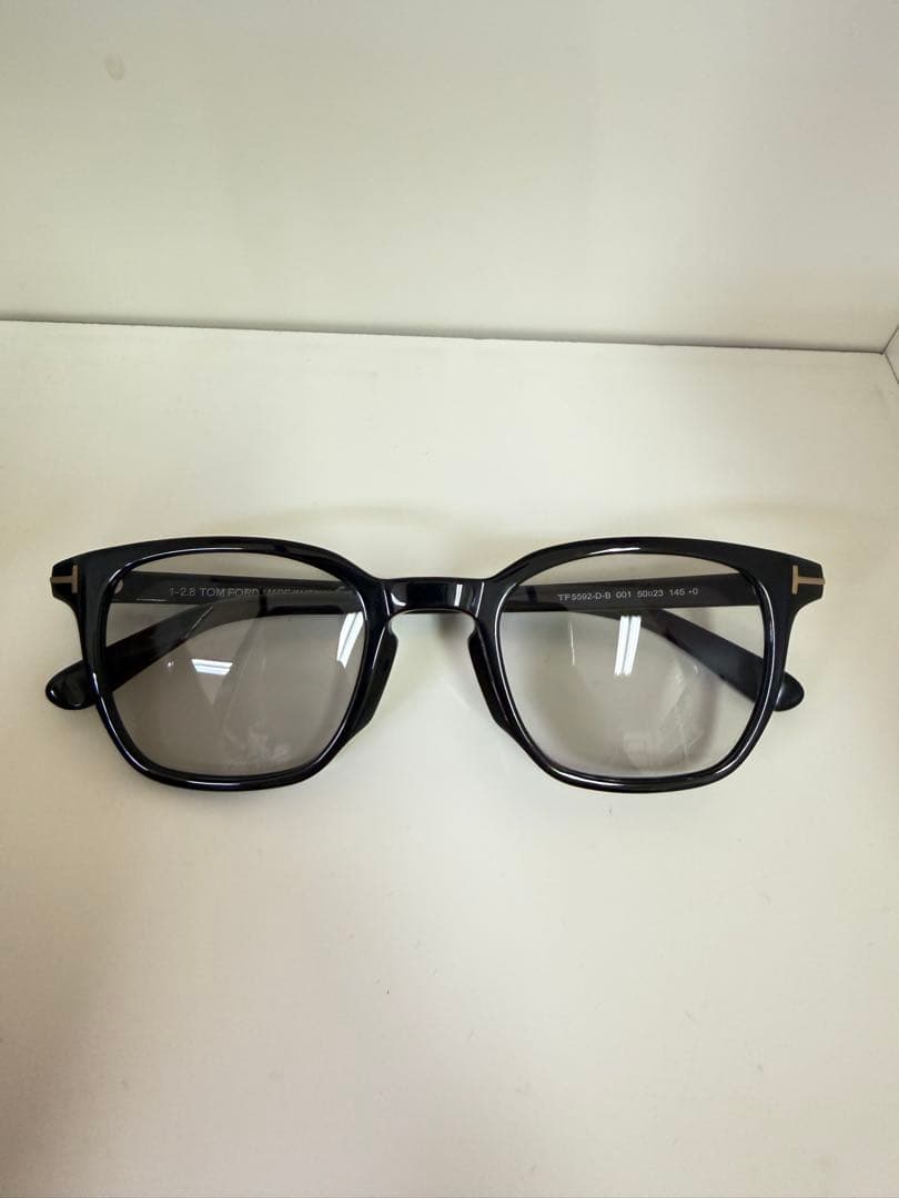 TOMFORD TF5592-D-B 度なし　サングラス　お値引依頼機能ok