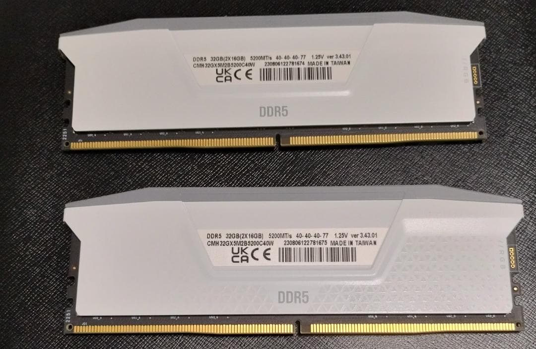 メモリー DDR5 32GB (2x16GB)Corsair Vengeance5200