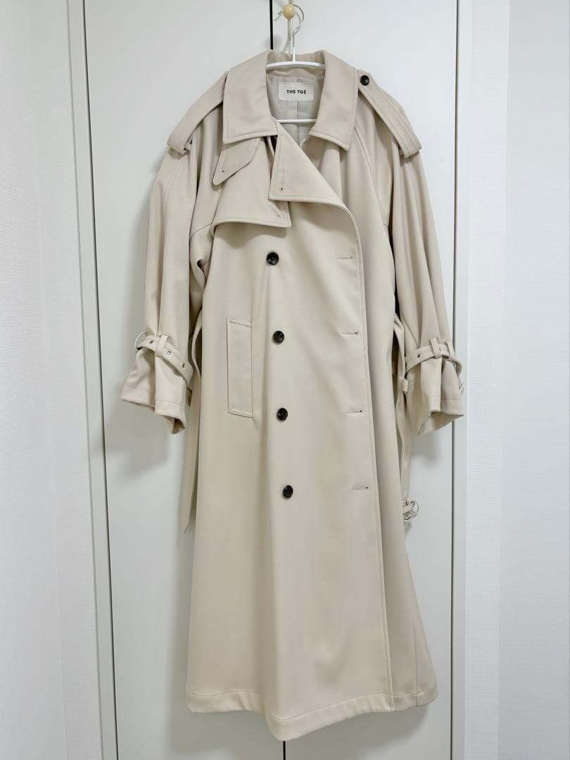 the toé Meteora Trench Coat