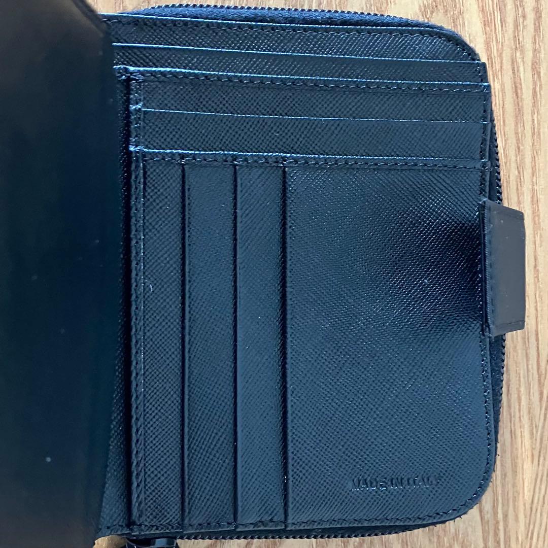 PRADA プラダ　ナイロン　ラウンドファスナー　二つ折り財布　ブラック　訳アリ