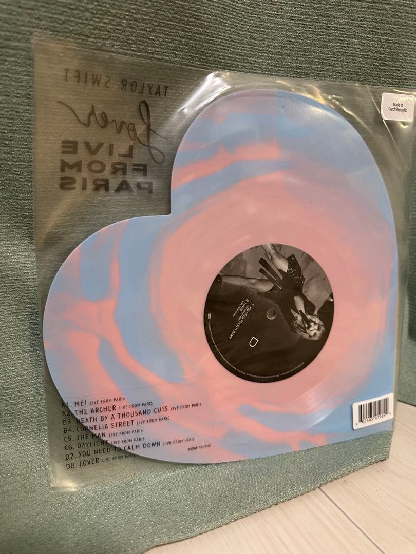 Taylor Swift Lover Paris Live ハートレコード