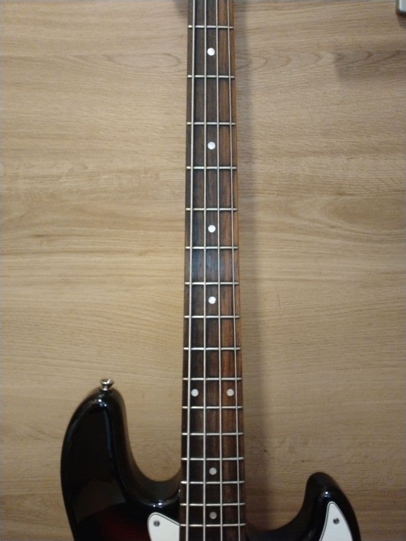 ベース　Bacchus universe BJB-300