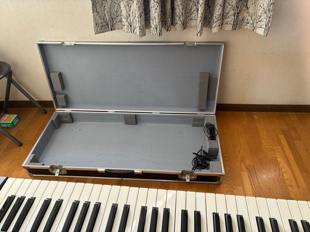 c*s様 (再出品)Roland JD-800 シンセサイザー 61鍵