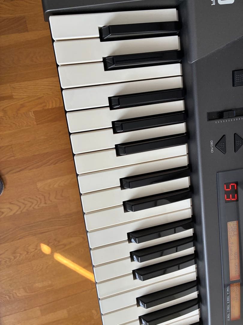 c*s様 (再出品)Roland JD-800 シンセサイザー 61鍵