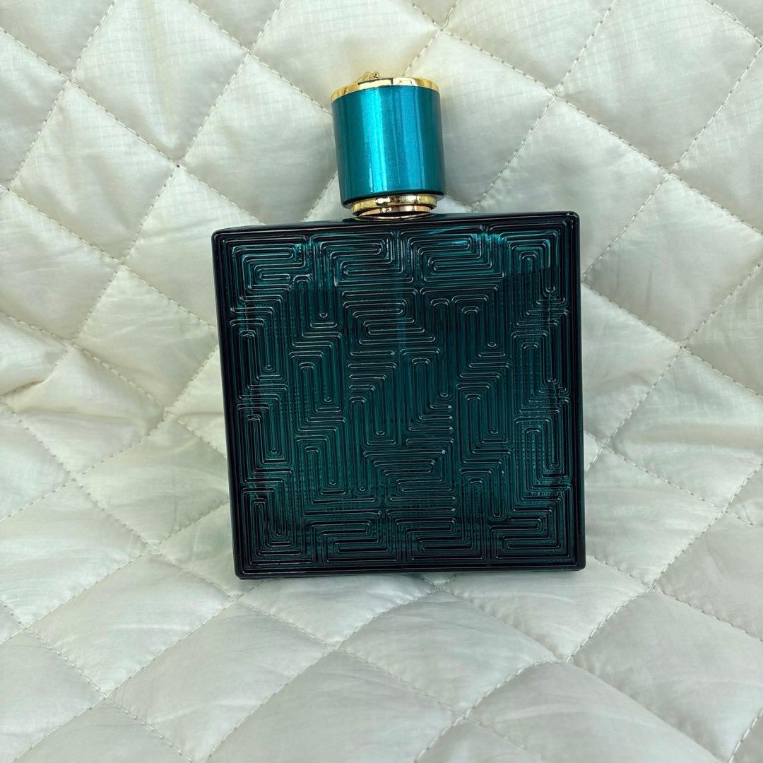 ヴェルサーチェ エロス オードトワレ 100ml 香水 VERSACE