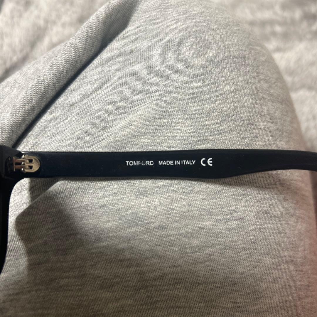 TOM FORD トムフォード サングラス TF211 AF 001 ブラック
