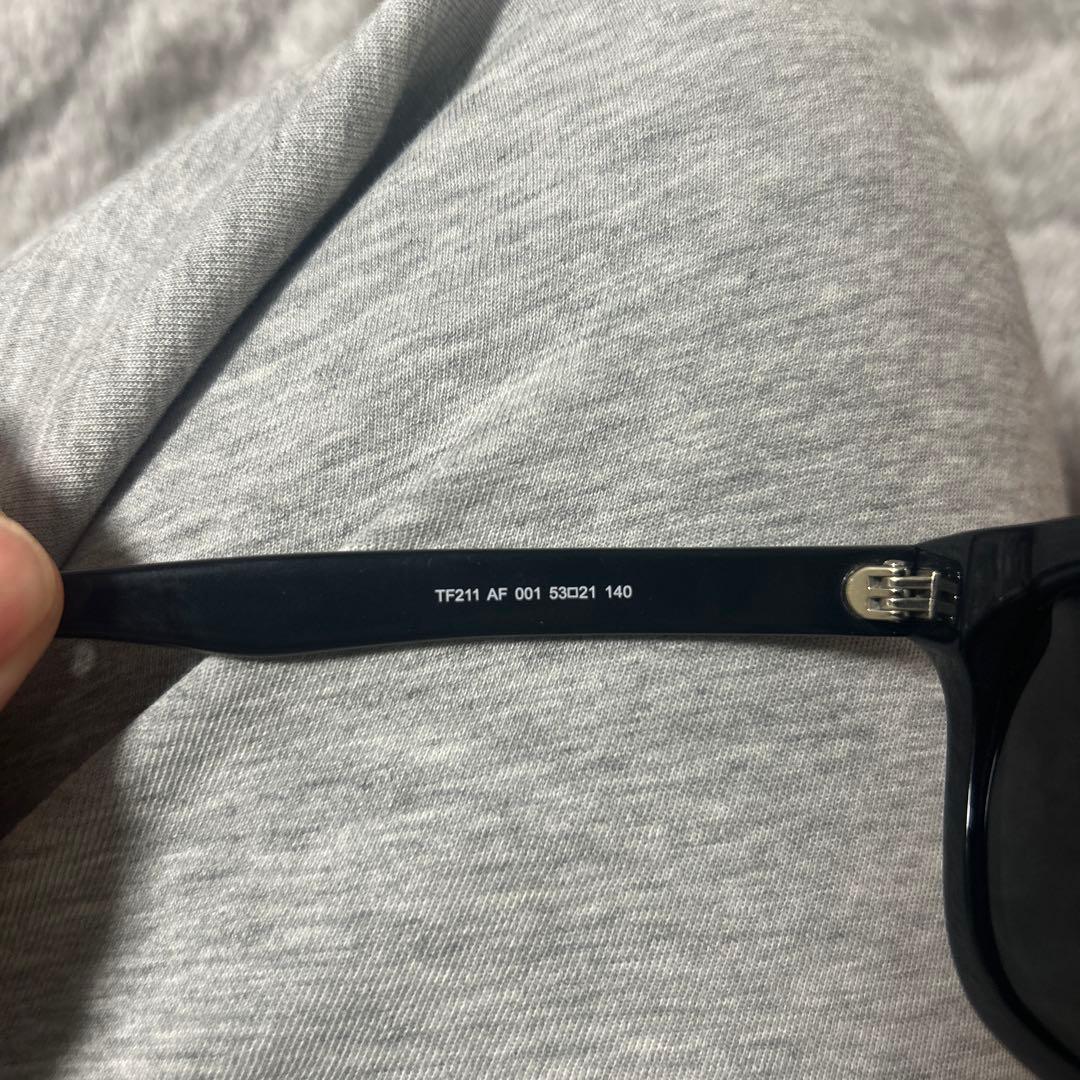 TOM FORD トムフォード サングラス TF211 AF 001 ブラック