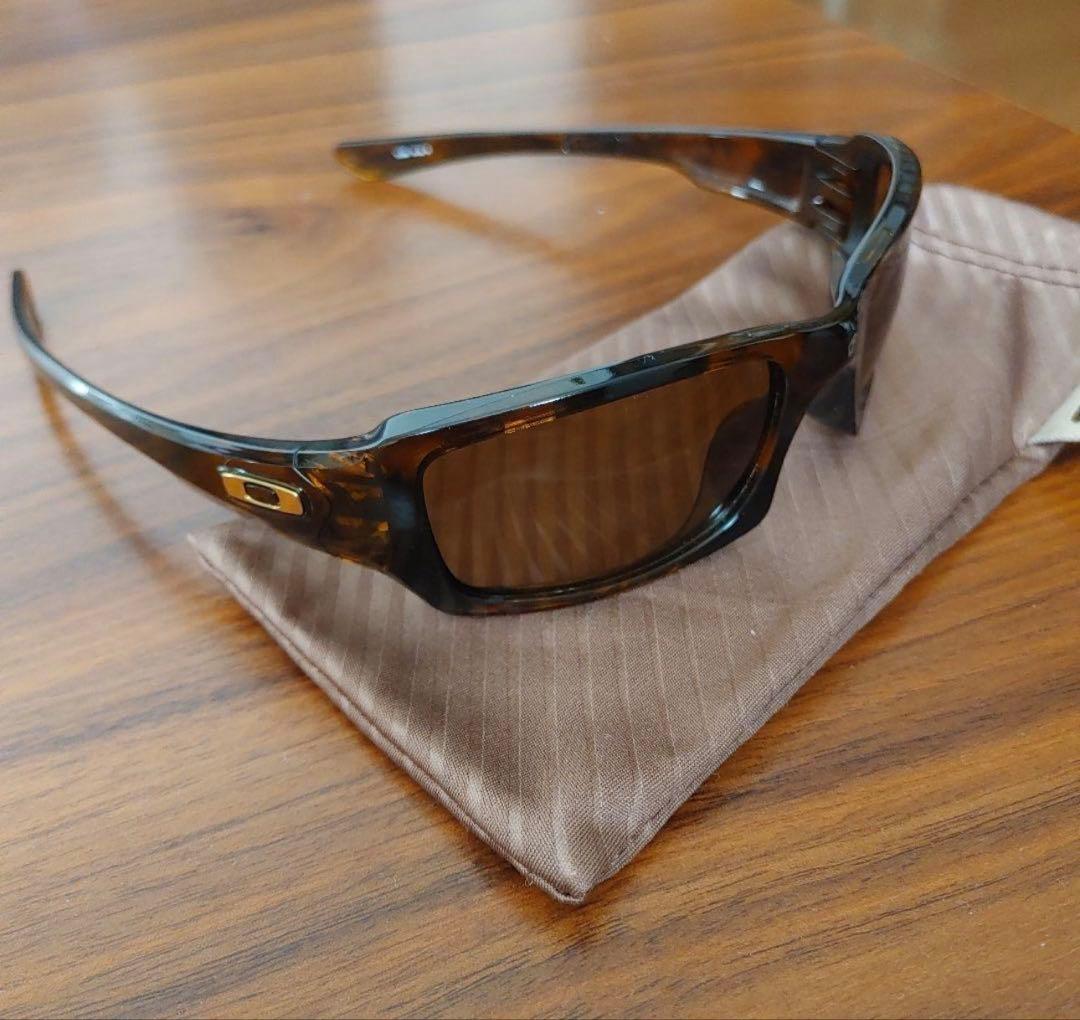 【セール中 2/10まで】Oakley ブラウン サングラス