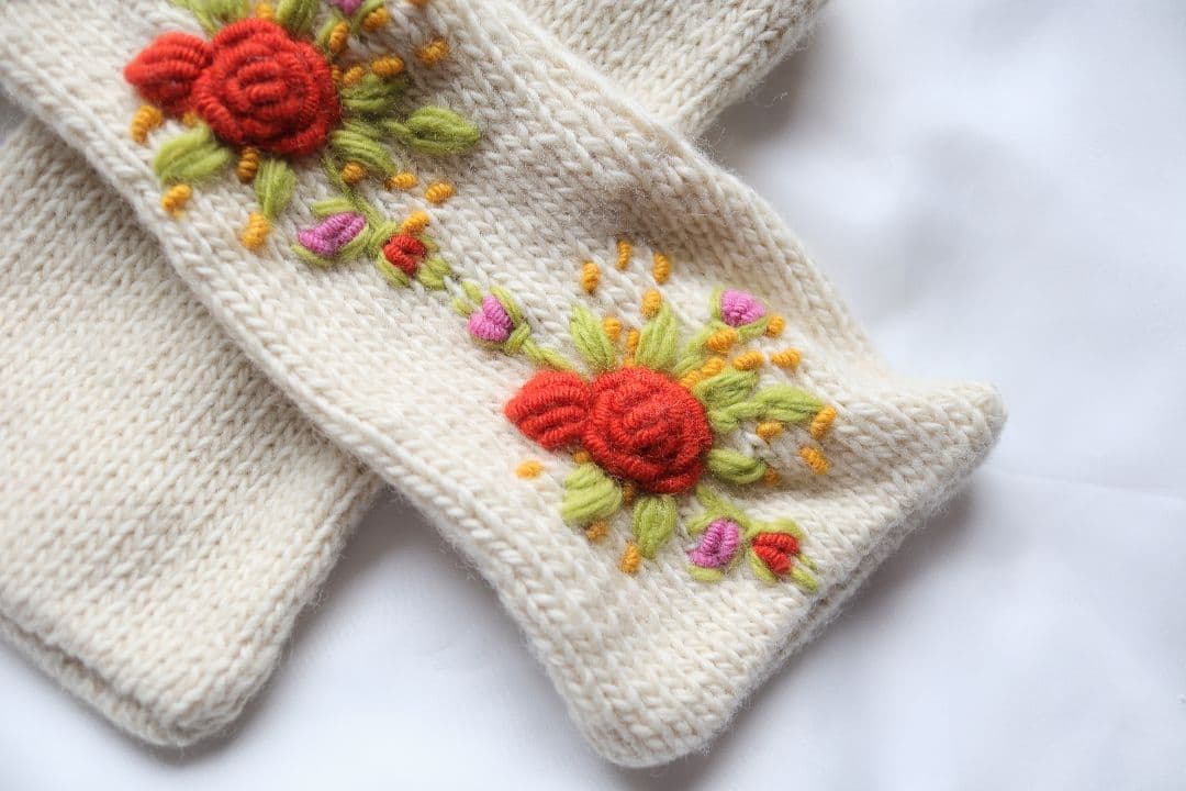 【新品】ウール ネパールハンドニット 刺繍マフラー/CHILD WOMAN