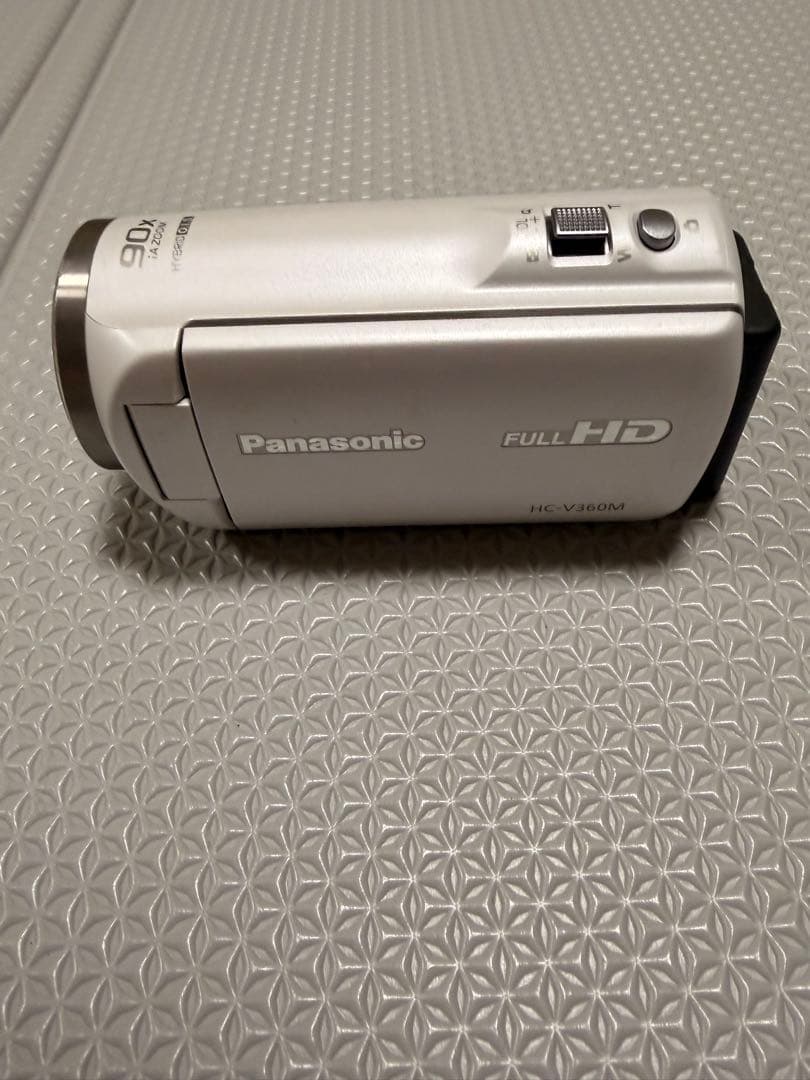 R*o様 Panasonic HDC-V360MフルHD ビデオカメラ 本体