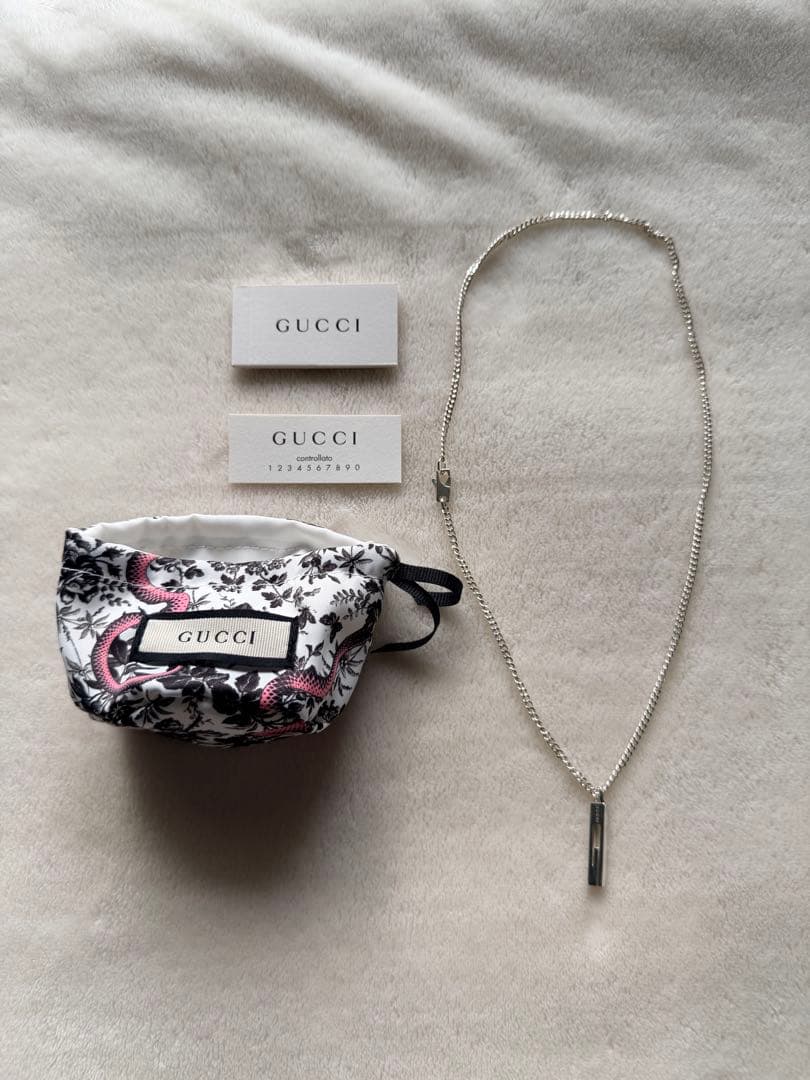 GUCCI シルバーネックレス