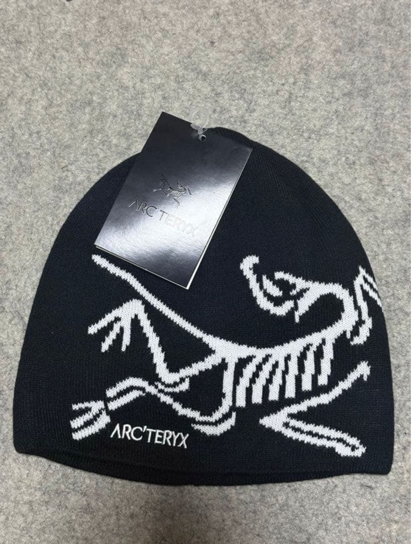 ARC'TERYX ブラックニット帽 新品タグ付き