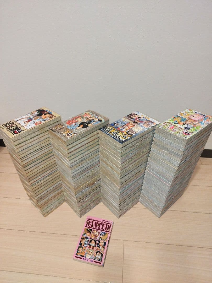 24時間以内発送します！ ワンピース 1巻〜114巻　 全巻セット+関連本