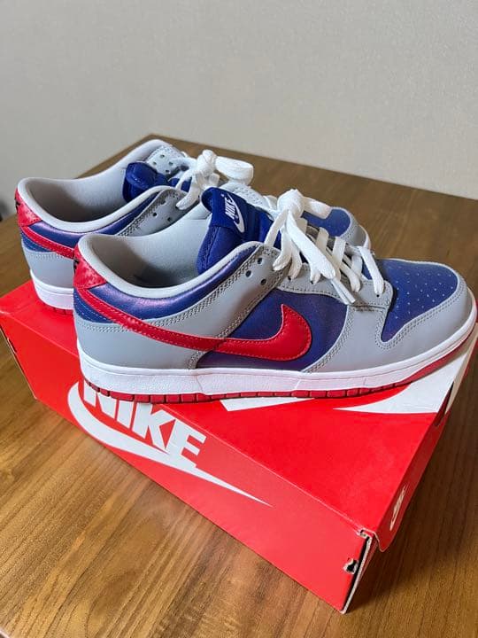 絵本・児童書 NIKE DUNK LOW \"SAMBA\"