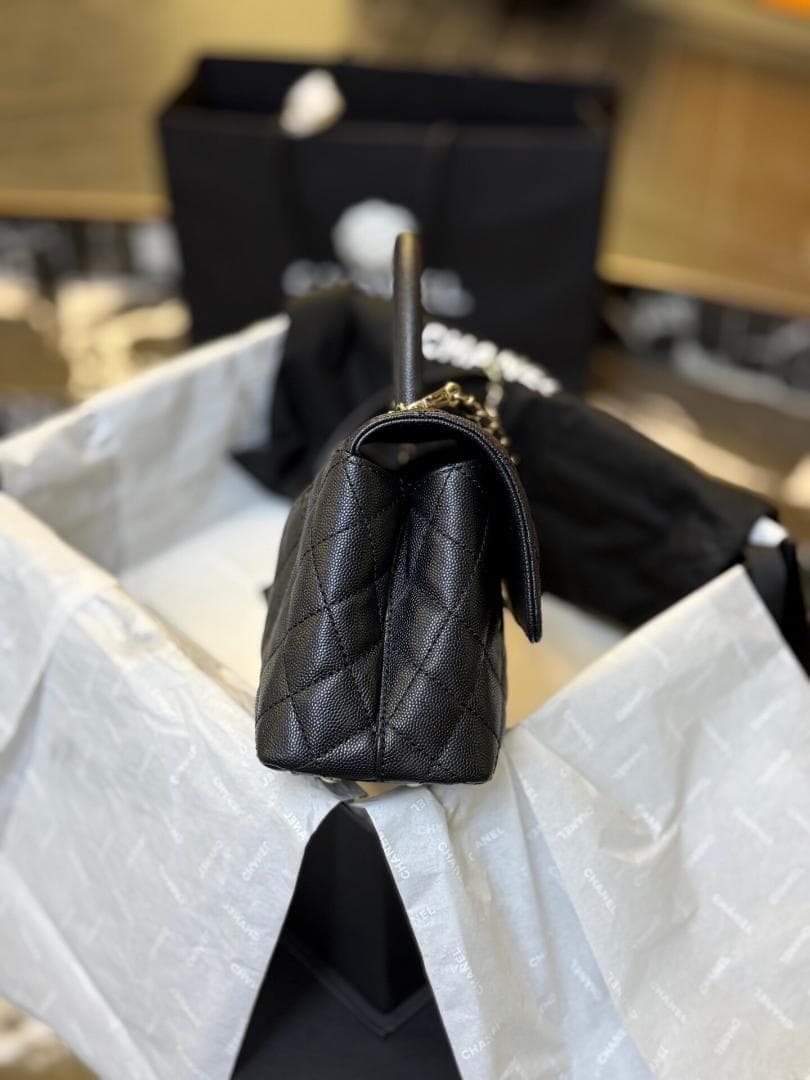 【非売品】ブラック キルティング ミニショルダーバッグ