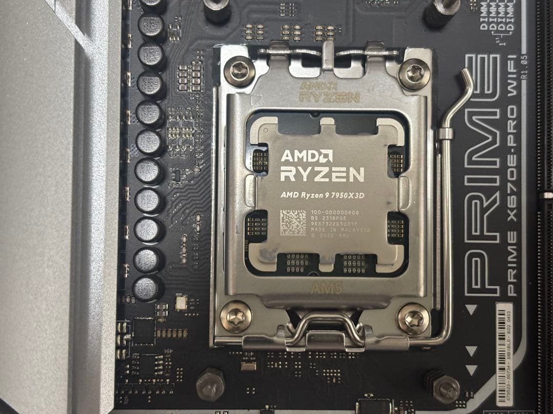 Ryzen9 7950X3D マザボ　SSD クーラー　電源