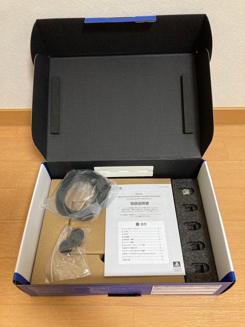 【美品】HORI(ホリ) NOLVA（PS5対応）レバーレスコントローラー
