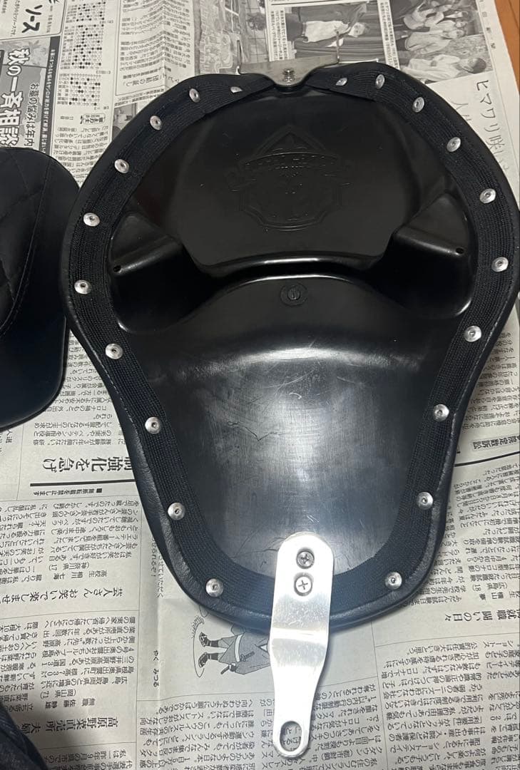 【極美品・良シルエット】スポーツスターダイヤステッチシート XL 04-15
