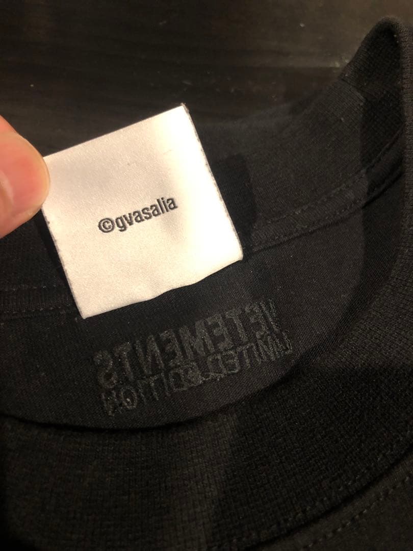 VETEMENTS ヴェトモン ロゴ Tシャツ