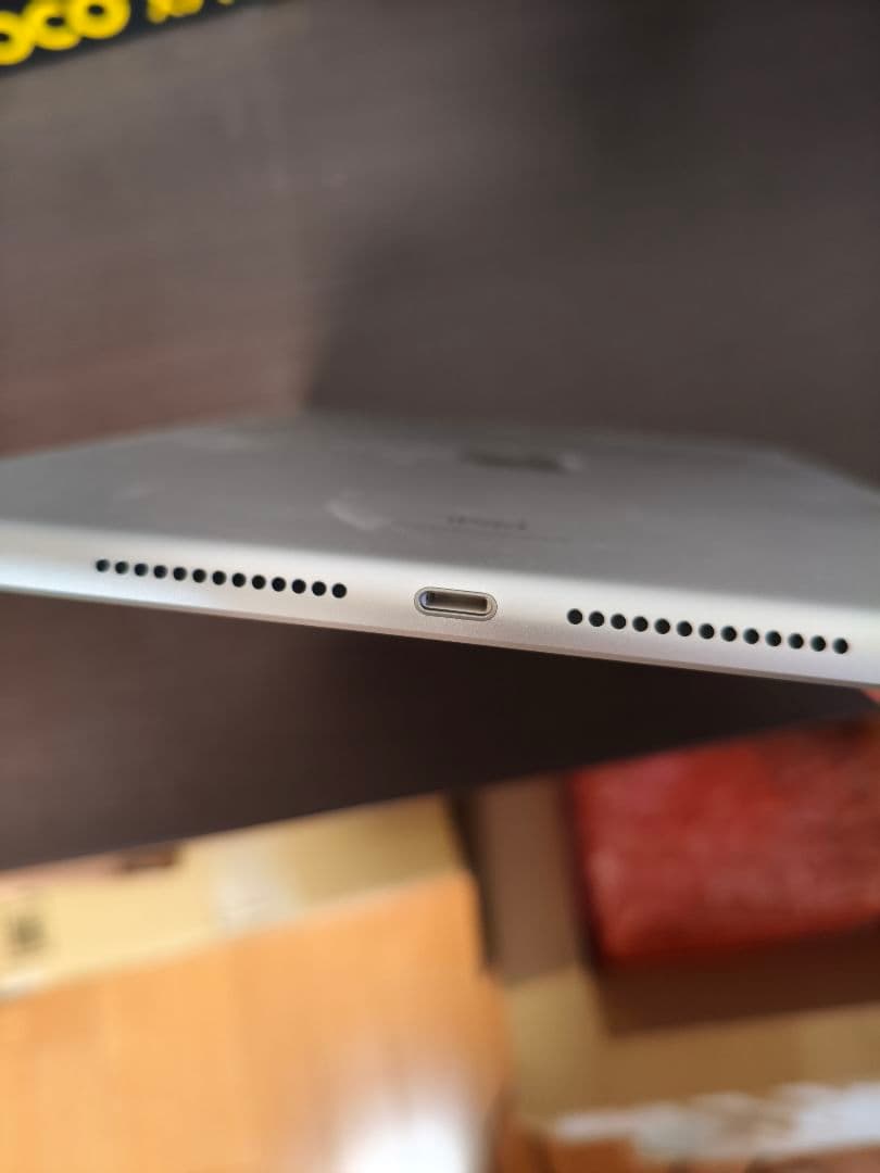 iPad 本体のみ 64gb wifi 第9世代送料込み