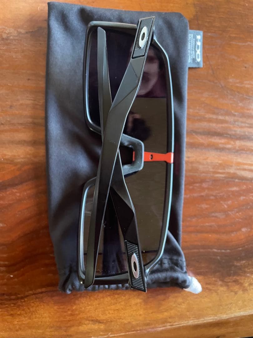 Oakley SUTRO PRIZM ROAD キズあり