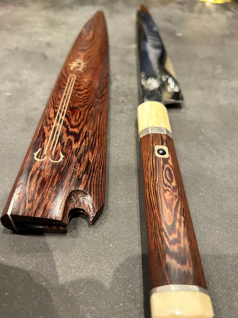 源昭忠 本焼き （柳刃）包丁 尺（300mm）鉄刀木・天然素材口金•銀巻 鞘付