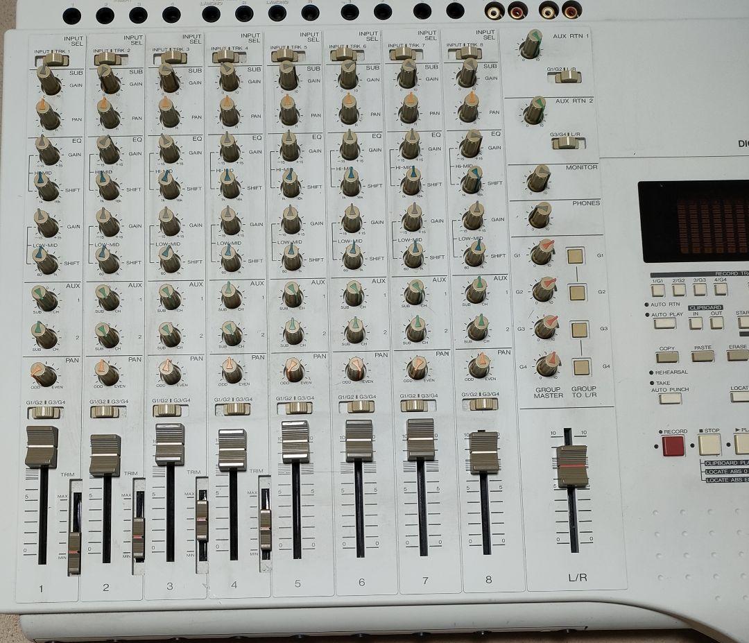FOSTEX DMT-8 デジタルマルチトラッカー