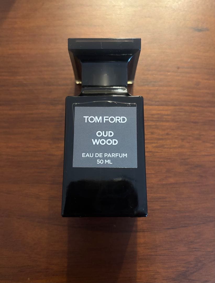 သ*္様 TOM FORD OUD WOOD Eau de Parfum 50m