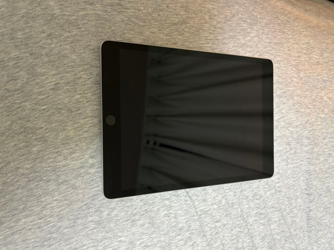 iPad 第9世代　64GB シルバー 箱無し