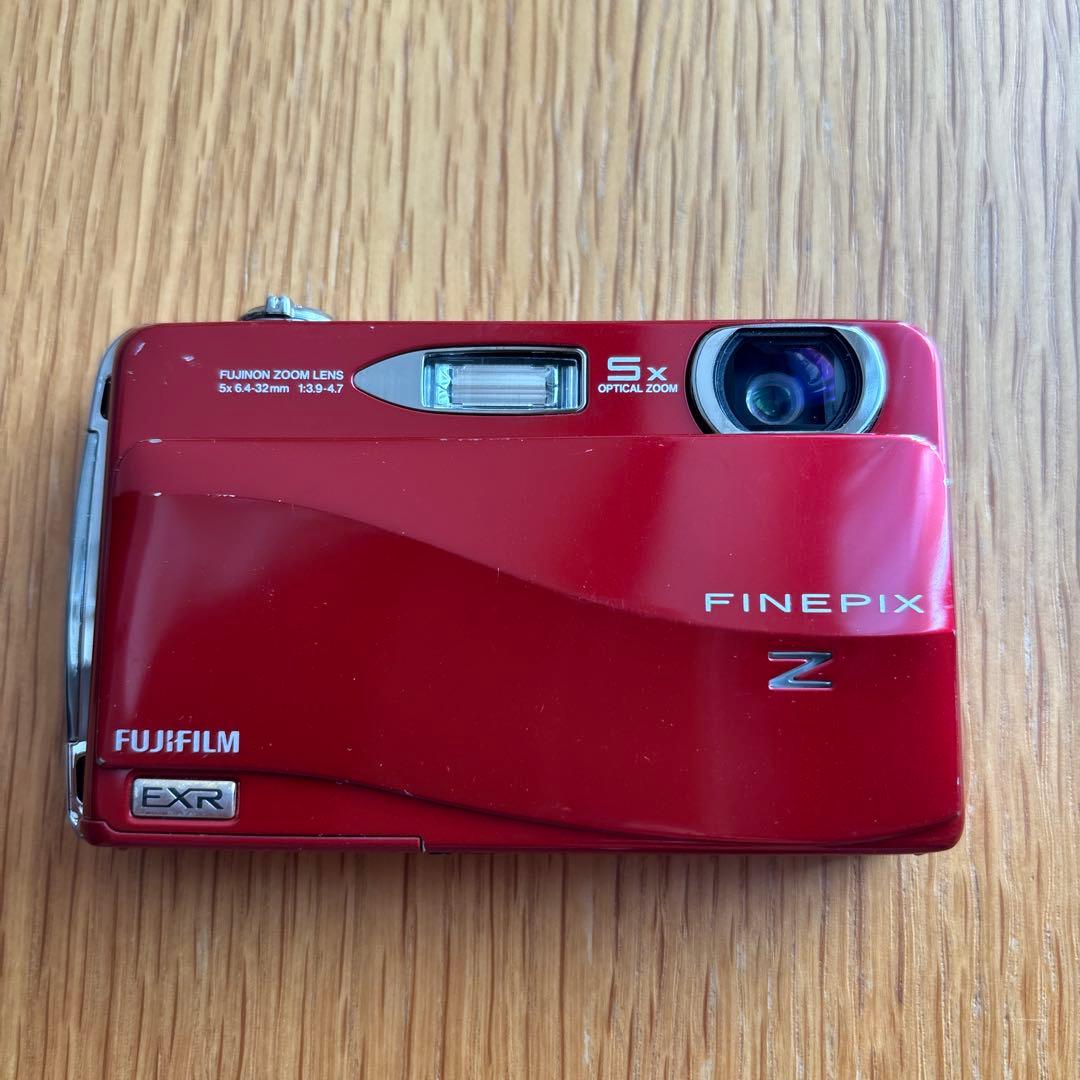 FUJIFILM FINEPIX Z700 EXRレッド 本体と充電器