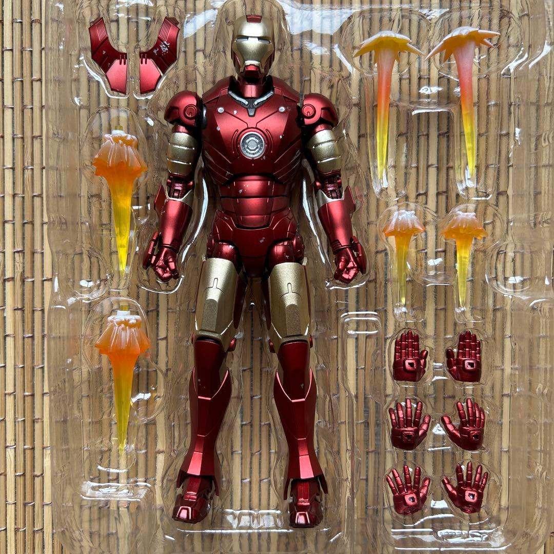 ZD TOYS アイアンマン & s.h.フィギュアーツ　アイアンマン　セット