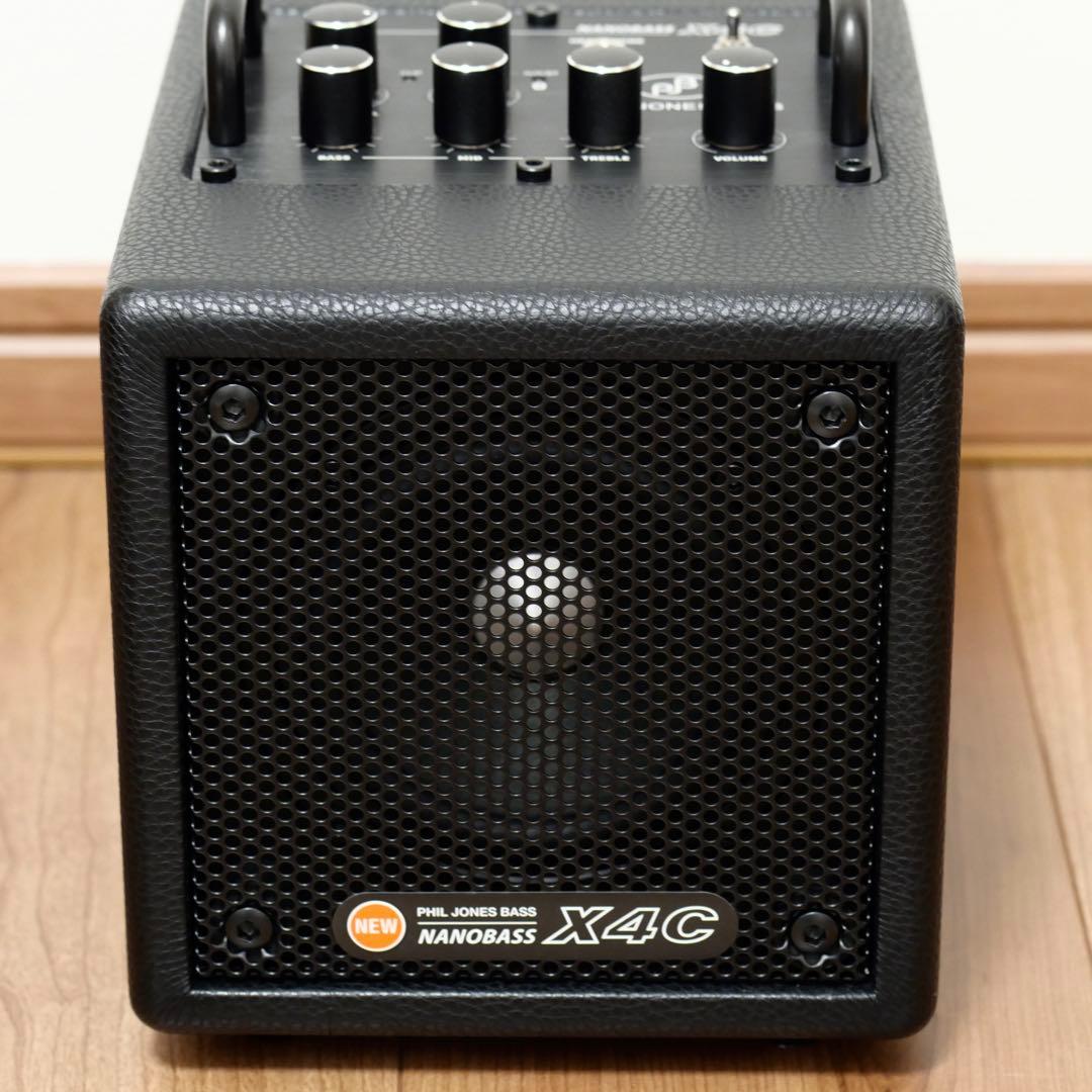 ベースアンプ Phil Jones Bass X4C 専用キャリーバッグ付き