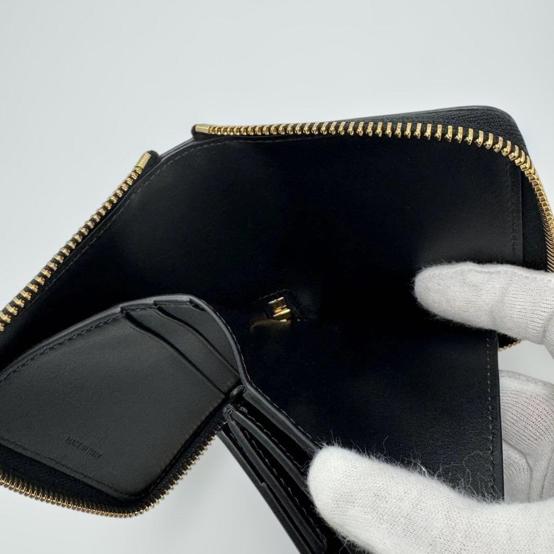 【超美品】CELINE 二つ折り財布 スモール ジップウォレット エッセンシャル