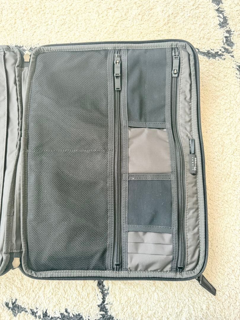 PORTER 吉田カバン　多機能大判収納ポーチ　ノートPCケース