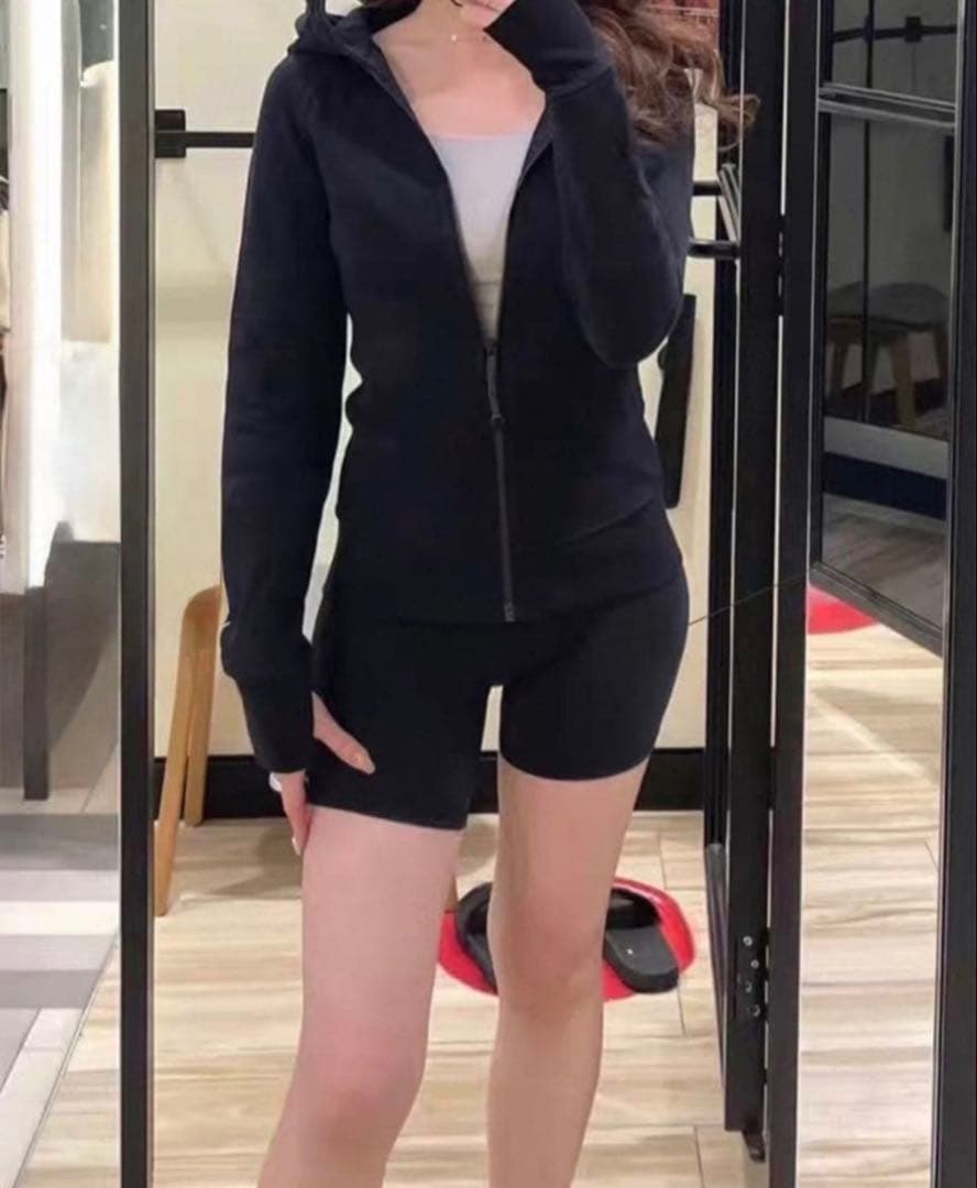lululemon フルジップフーディ　パーカー　Scuba S ブラック