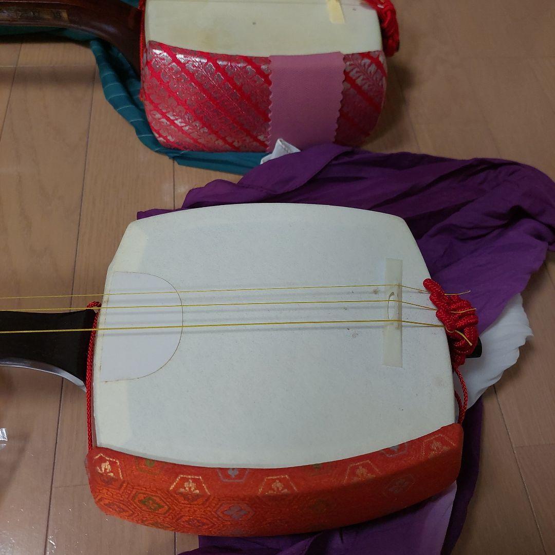 し*か様 三味線 本体 木製 3弦 白赤２本セットジャンク