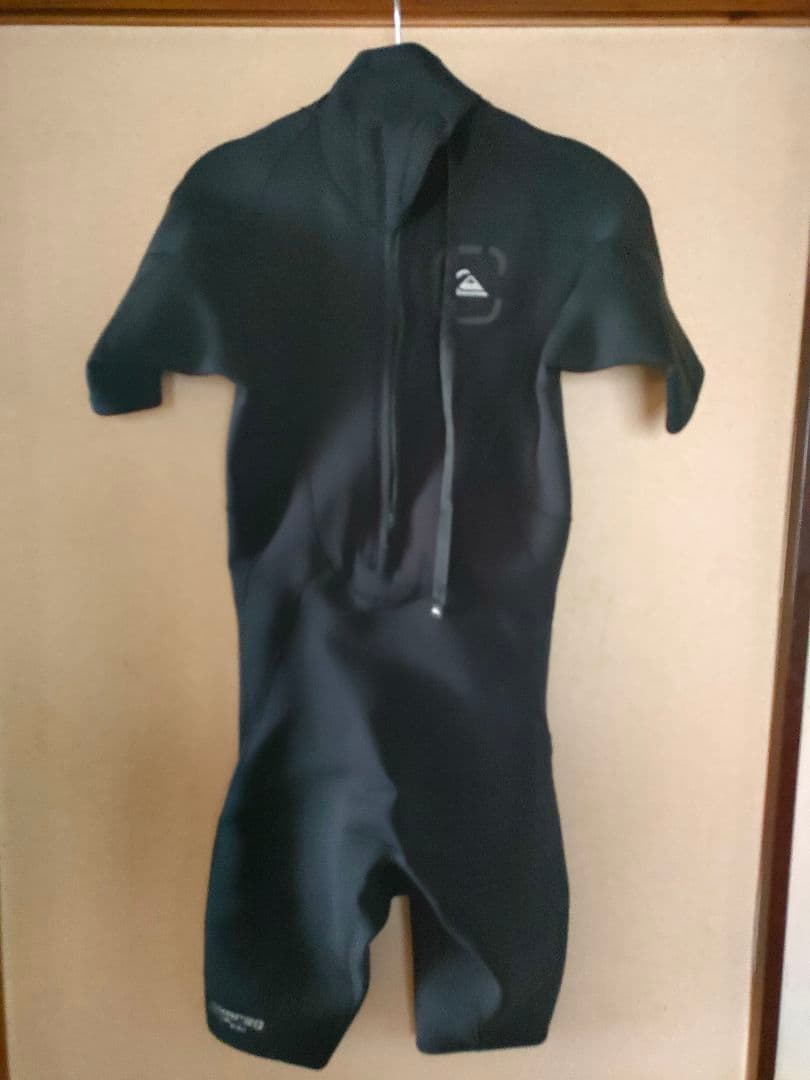 【再値下げ！】Quiksilver　スプリングウェットスーツ　MLサイズ