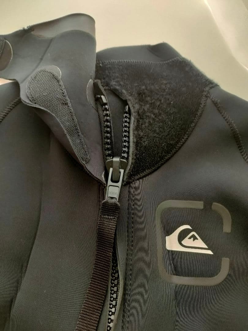 【再値下げ！】Quiksilver　スプリングウェットスーツ　MLサイズ