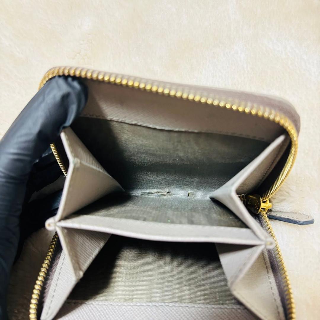 【正規品】PRADA プラダ サフィアーノ コンパクトウォレット　ベージュ