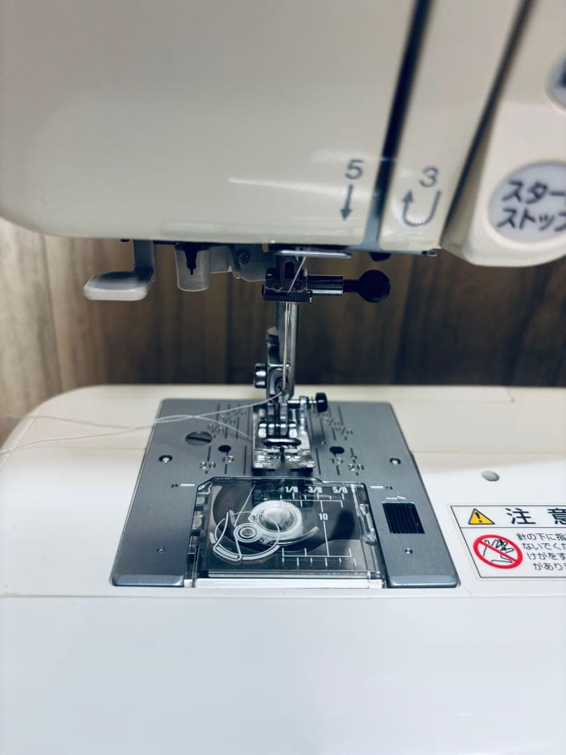 ジャノメ DP-210、模様も豊富なパワフル実用ミシン、押え完備！清掃整備済み
