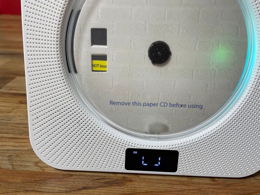 小型CDプレーヤ　ヘッドホンやアンプへBluetooth送♪ワイヤレスで