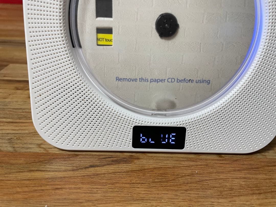 小型CDプレーヤ　ヘッドホンやアンプへBluetooth送♪ワイヤレスで