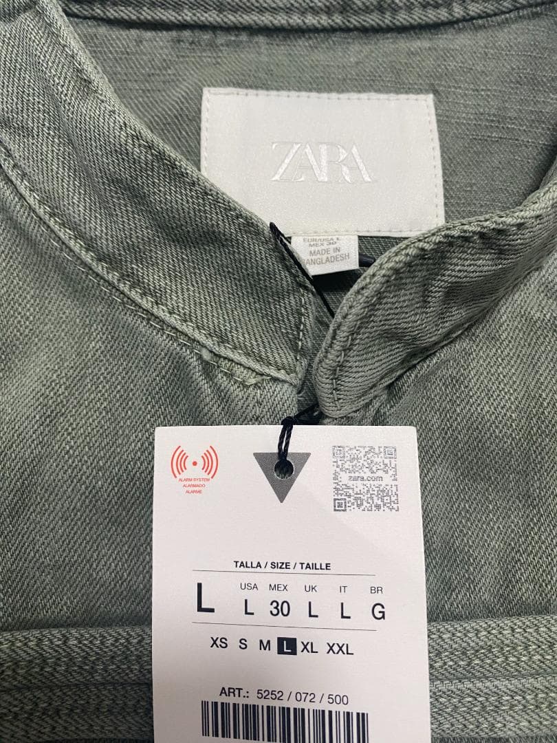 新品 ZARA ボタンディテール入りフィットジャケット 緑色 L