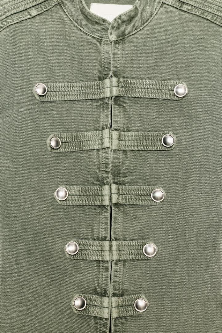 新品 ZARA ボタンディテール入りフィットジャケット 緑色 L