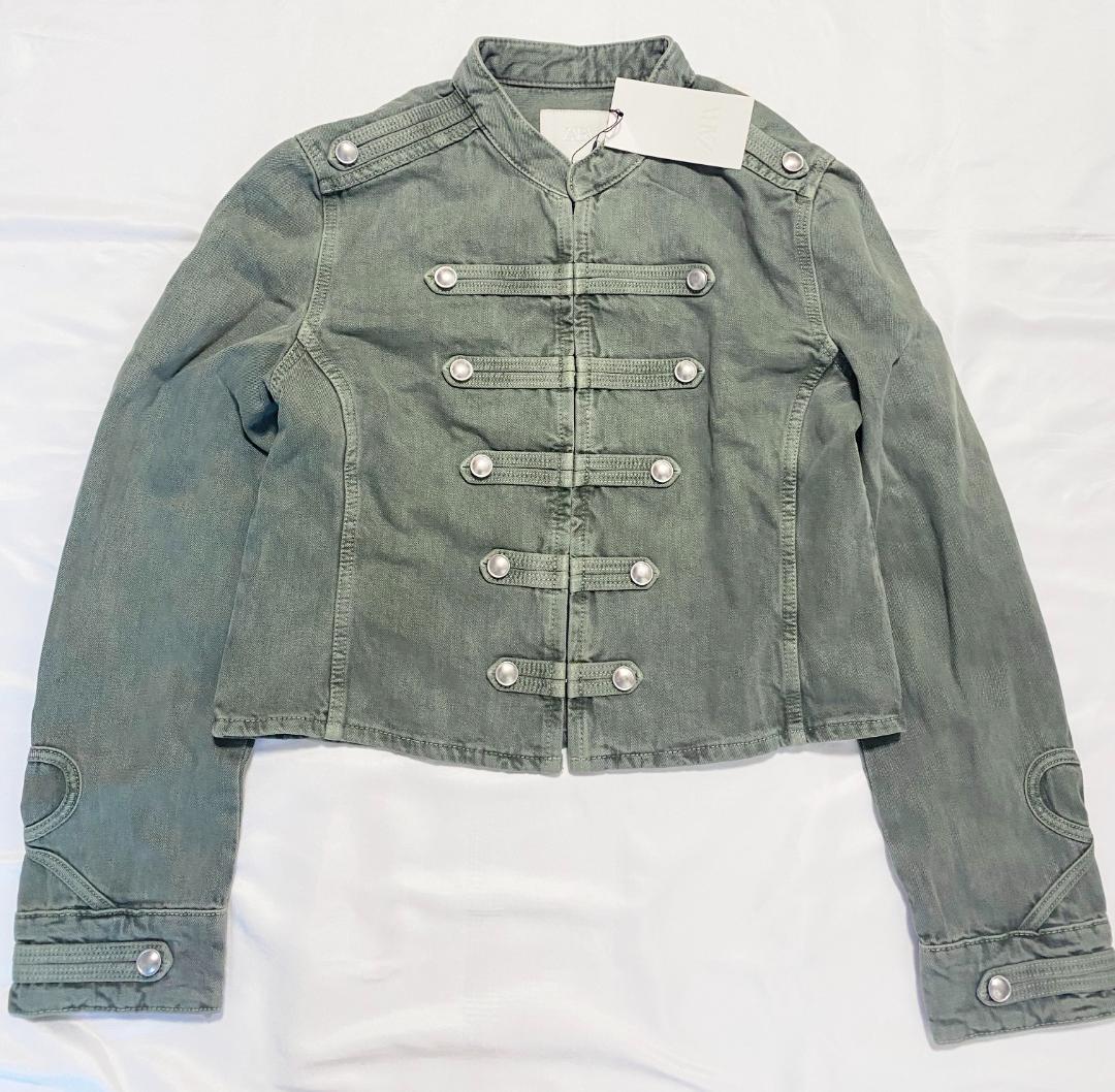 新品 ZARA ボタンディテール入りフィットジャケット 緑色 L