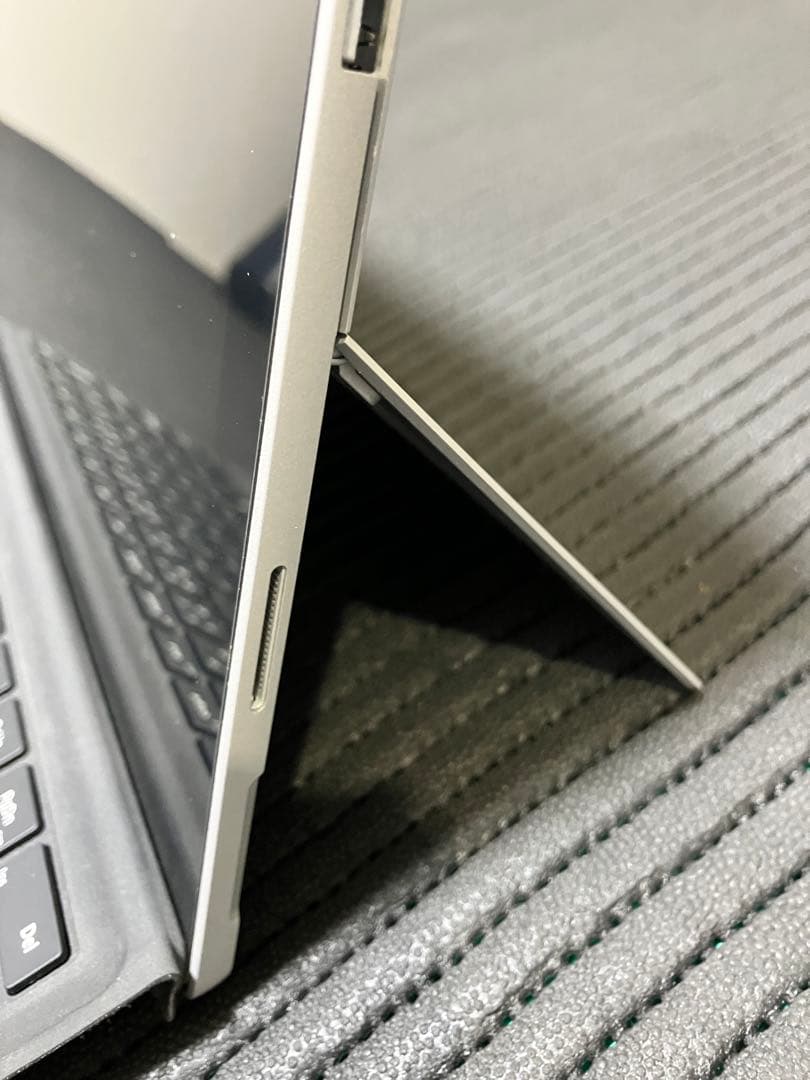 Windowsタブレット本体 Microsoft Surface Pro 7 256GB