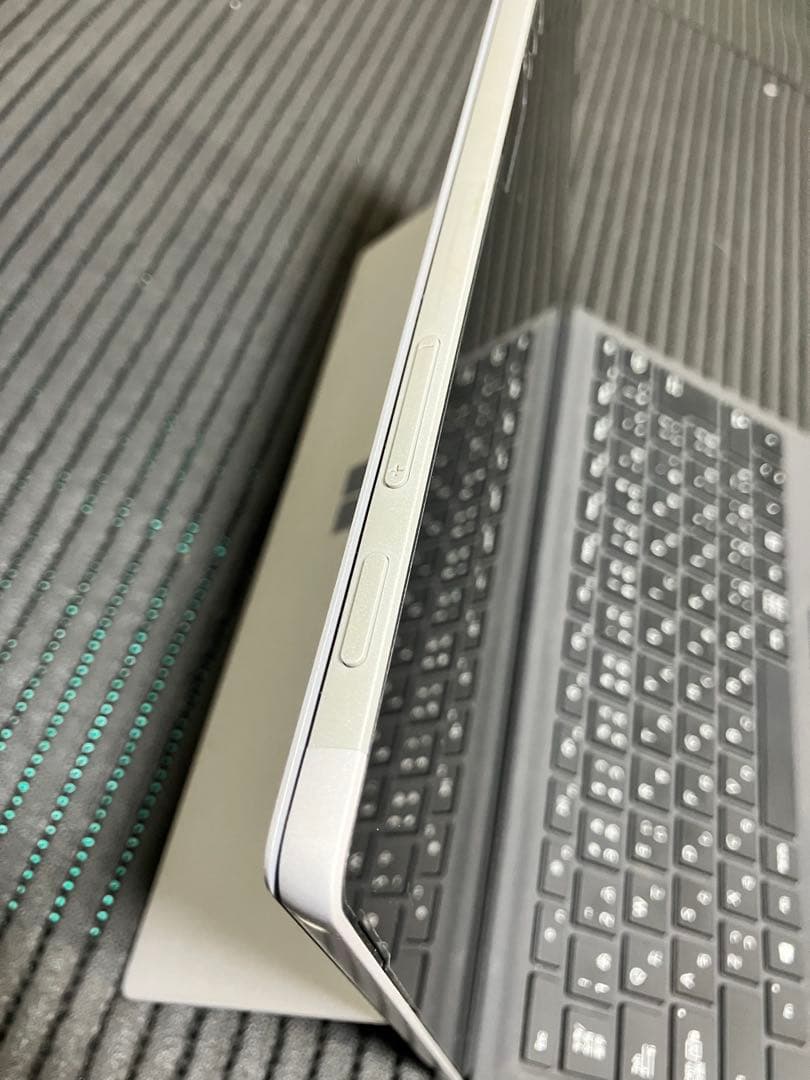 Windowsタブレット本体 Microsoft Surface Pro 7 256GB