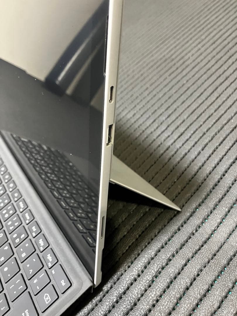 Windowsタブレット本体 Microsoft Surface Pro 7 256GB